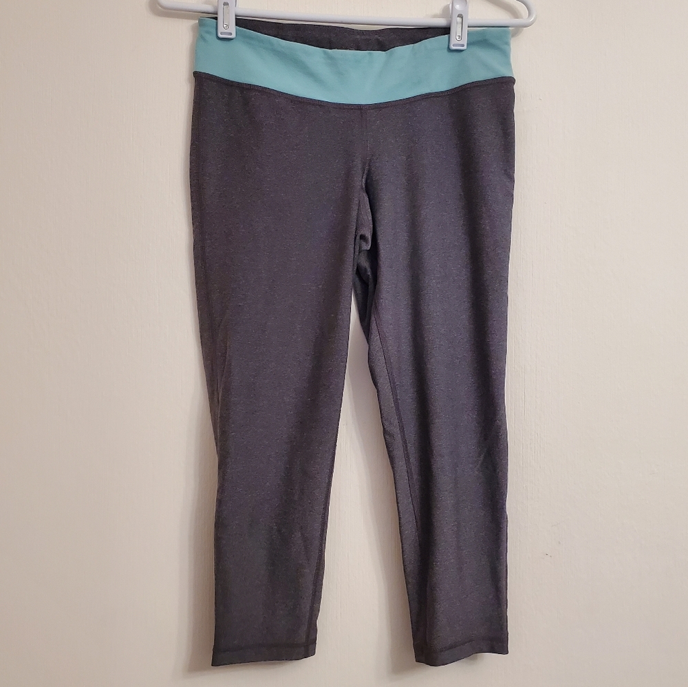 Champion Womens C9 Capri Leggings Hidden Waist Pocket Gray Blue Size Medium - Picture 1 of 7
